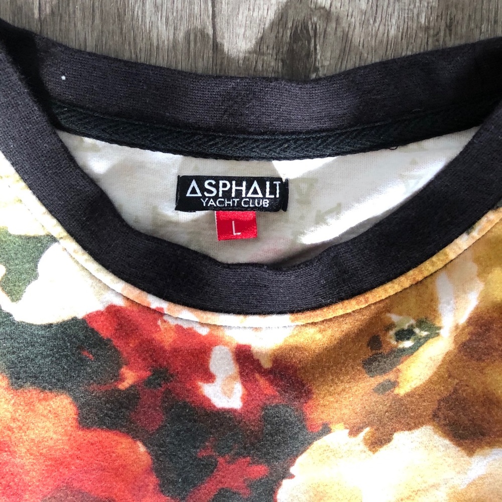 Asphalt tee - Picture 2 of 3